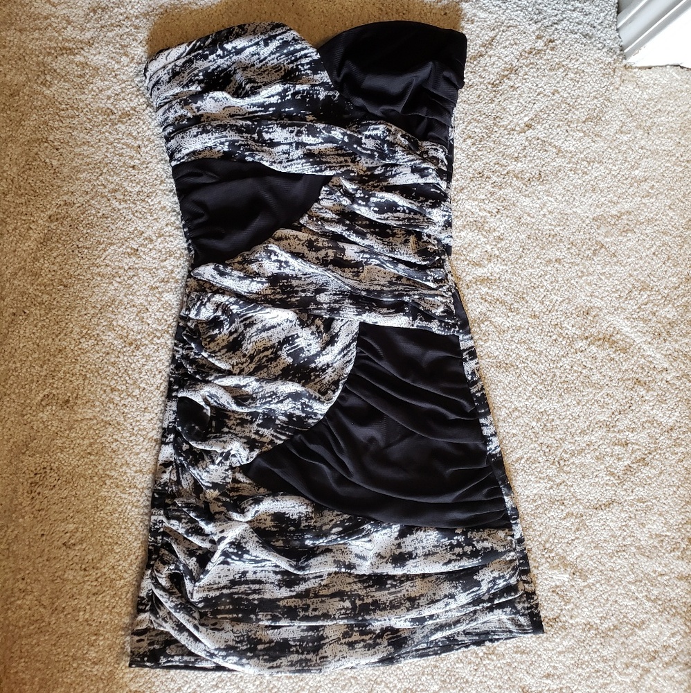 Black and white mini dress